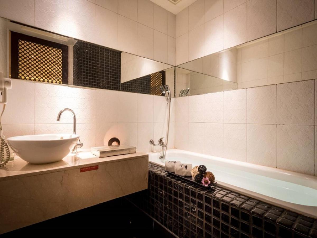 Liti Motel Тайчжун Экстерьер фото