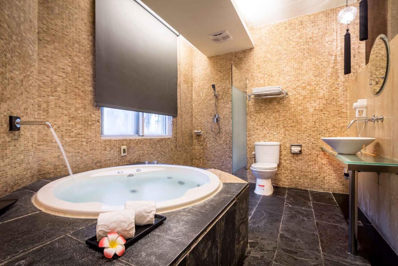 Liti Motel Тайчжун Экстерьер фото